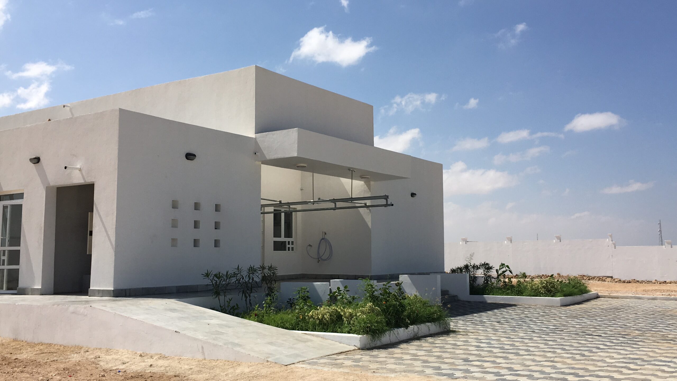 DESIGN AND BUILD OF MODERN SLAUGHTERHOUSE